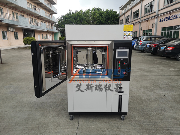 為什么氙燈老化試驗箱要控制溫度和濕度